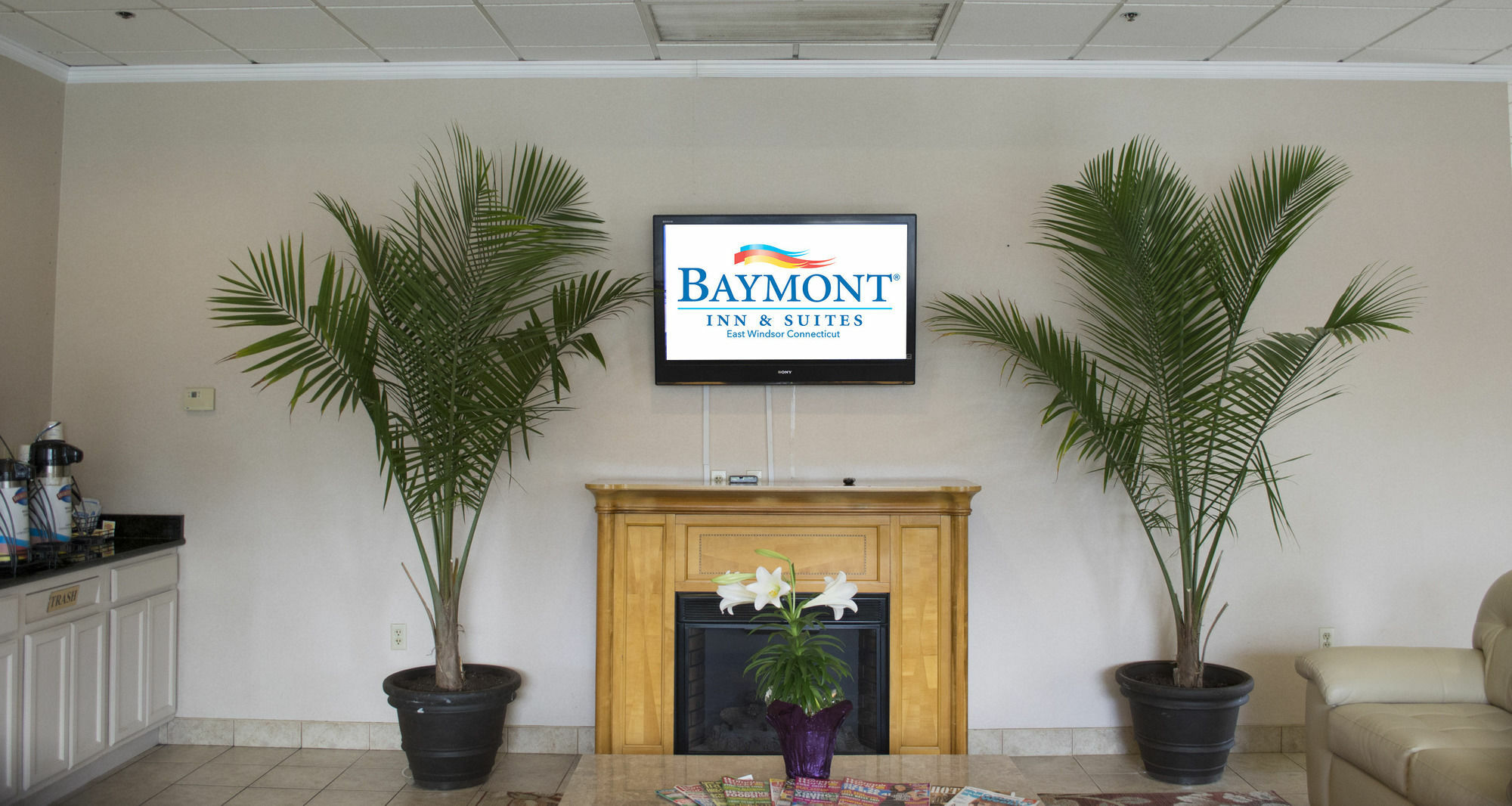 Baymont By Wyndham East Windsor Bradley Airport Hotel Buitenkant foto